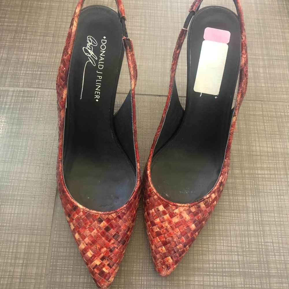 Donald J Pliner slingback sandal (NWT)
